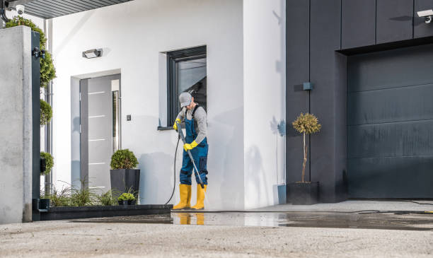 Best Driveway Pressure Washing  in Benbrook, TX